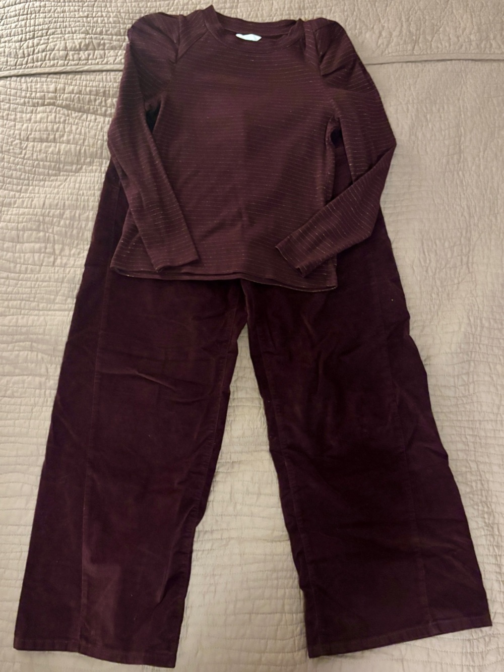 Women's Long Sleeve Ribbed Top (L) in Deep Burgundy & Corduroy Pants (14)